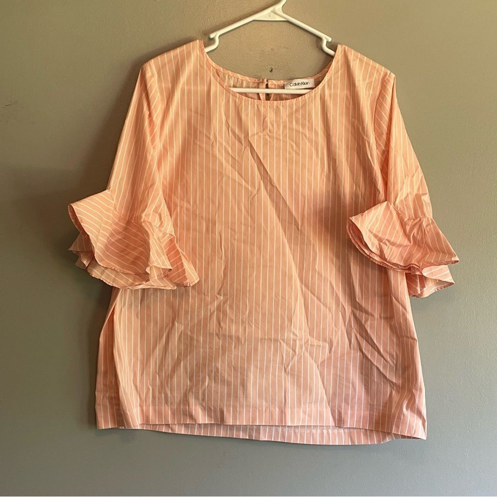 Calvin Klein XL striped Top blouse shirt women’s Ruffle bell sleeve peach